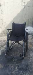 Título do anúncio: Cadeira de rodas 