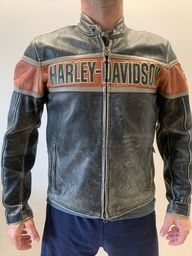 Título do anúncio: Jaqueta couro legítimo Harley Davidson tamanho M
