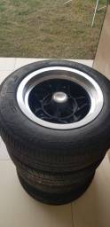 Título do anúncio: Roda Aro 13 com pneus incluídos 