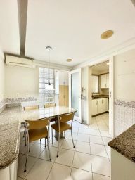https://img.olx.com.br/thumbs256x256/97/974658678930458.jpg