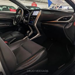 https://img.olx.com.br/thumbs256x256/97/976667541009594.jpg