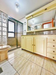 https://img.olx.com.br/thumbs256x256/97/978524398458963.jpg