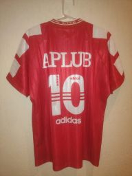 https://img.olx.com.br/thumbs256x256/97/978693600292435.jpg