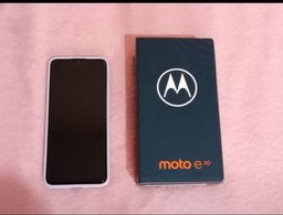 Título do anúncio: Vendo celular Motorola (moto E20)