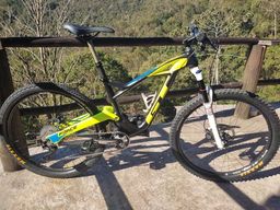 Título do anúncio: Mountain Bike GT Force Pro Carbono 27, 5
