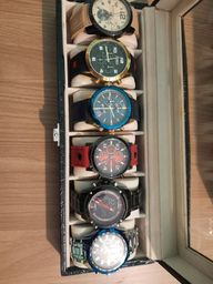 Título do anúncio: Vendo Relógios curren e naviforce usados