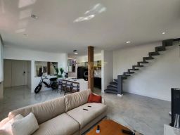 https://img.olx.com.br/thumbs256x256/98/980558284119794.jpg