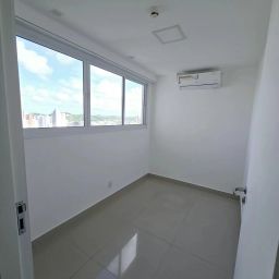 https://img.olx.com.br/thumbs256x256/98/984514168956854.jpg