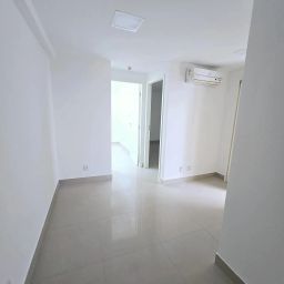 https://img.olx.com.br/thumbs256x256/98/984544766241158.jpg