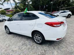 https://img.olx.com.br/thumbs256x256/98/984647050887806.jpg