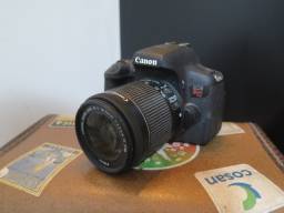 Título do anúncio: Câmera Canon EOS Rebel T6i + Lente + Baterias/Carregador