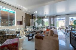 https://img.olx.com.br/thumbs256x256/98/987526622520330.jpg