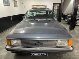 https://img.olx.com.br/thumbs256x256/98/987676336244791.jpg