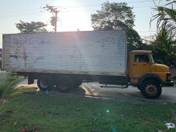https://img.olx.com.br/thumbs256x256/98/988540639351552.jpg