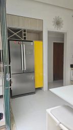https://img.olx.com.br/thumbs256x256/98/989532638232683.jpg
