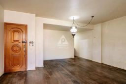 https://img.olx.com.br/thumbs256x256/98/989585646641557.jpg