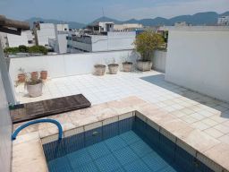 https://img.olx.com.br/thumbs256x256/99/990513406876127.jpg