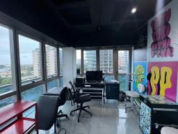 https://img.olx.com.br/thumbs256x256/99/990577752957939.jpg