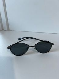 Título do anúncio: Óculos de sol oval 