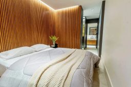 https://img.olx.com.br/thumbs256x256/99/991598049420070.jpg