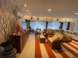 https://img.olx.com.br/thumbs256x256/99/992501140790026.jpg