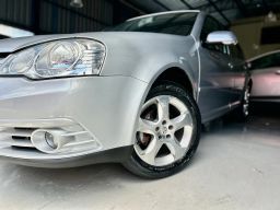 https://img.olx.com.br/thumbs256x256/99/993612245304988.jpg