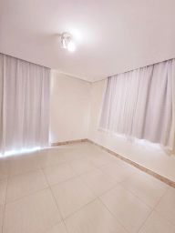 https://img.olx.com.br/thumbs256x256/99/995638329394721.jpg