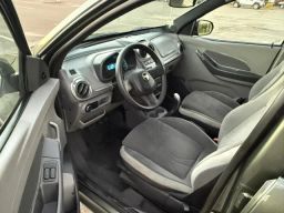 https://img.olx.com.br/thumbs256x256/99/995688901015172.jpg