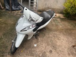 https://img.olx.com.br/thumbs256x256/99/996548513710830.jpg