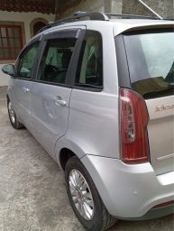 https://img.olx.com.br/thumbs256x256/99/996553510001825.jpg