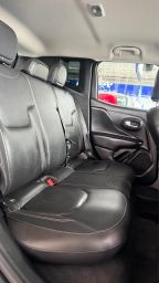 https://img.olx.com.br/thumbs256x256/99/996600403399876.jpg