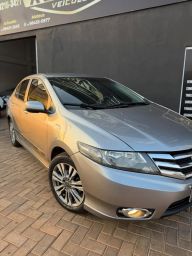 https://img.olx.com.br/thumbs256x256/99/998641085908181.jpg