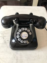 Título do anúncio: Telefone antigo preto Anos 1950
