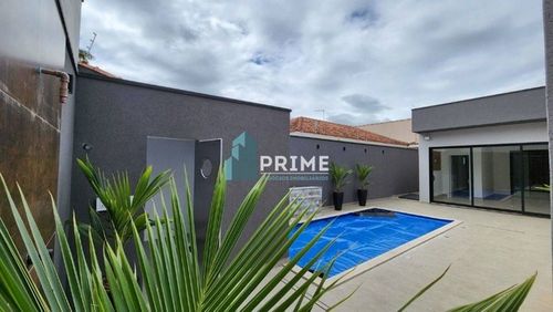 Residência nova 100% plana, totalmente planejada e climatizada.