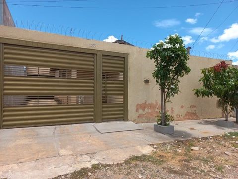 Casa 2 quarto e etc. Bairro Paulo C. Machado com quintal, varanda, churrasqueira. 