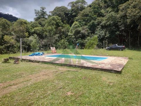 Sítio à venda em Piracaia  55.000 m² de lazer, natureza e conforto