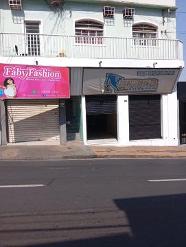Salão sobrado noCentro salão rua independência 2672 barato