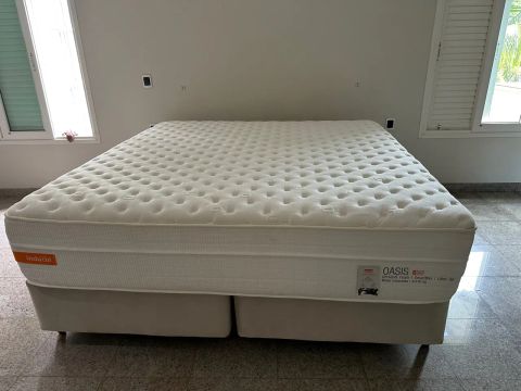 Cama premium king size 