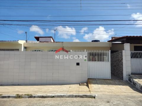 Casa em Rua Nagib Arruda - Ipês - João Pessoa/PB