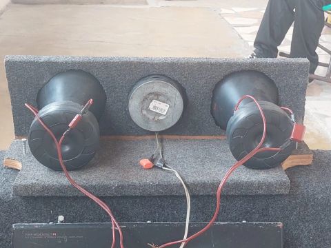 Caixa de Som Subwoofer 3 vias