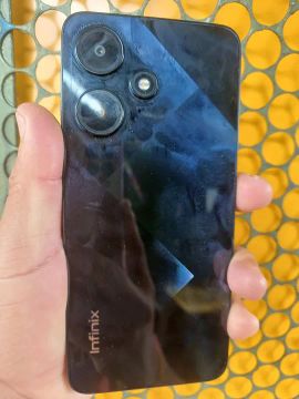 INFINIX HOT 30I 128 GIGAS 4+4 DE RAM