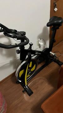 Bicicleta de Spinning - Ótima para treinos em casa!