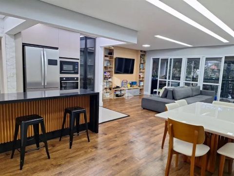 Apartamento à venda com 130 m², 3 dormitórios na Vila Irmãos Arnoni. Oportunidade!