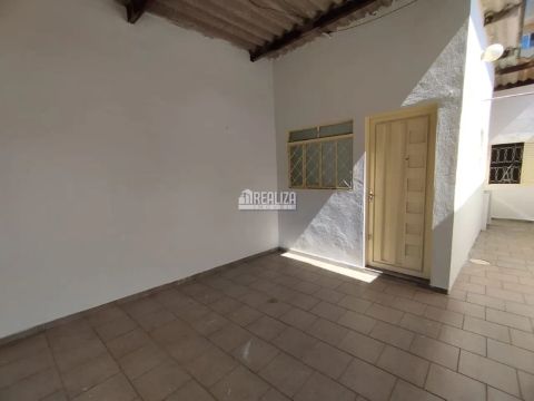Casa para alugar no bairro Estados Unidos em Uberaba