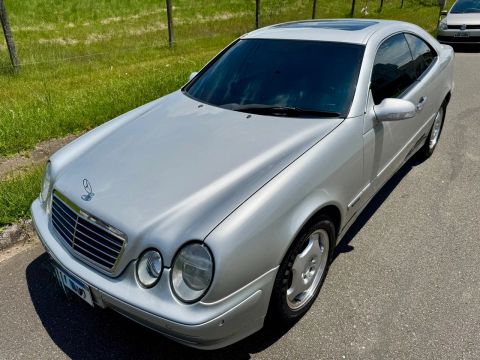 Mercedes Benz CLK 320 Elegance impecável 