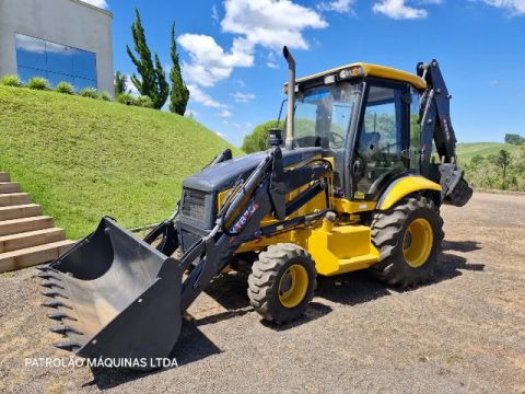 Retro Escavadeira XCMG xt870br1 ano 2020 com 2.500 horas tração 4x4