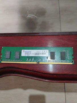Vendo memória ram semi-nova 