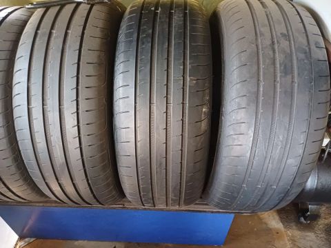 Pneus 225/45/19