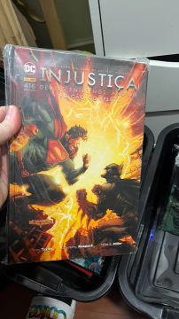 HQ Coleção Injustice Deuses Entre Nós