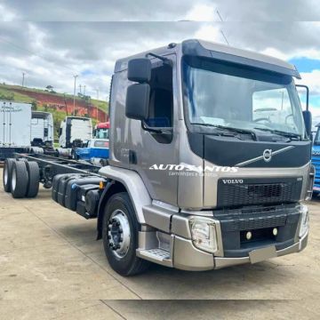 VOLVO/VM 330 6X2R 2021/2021